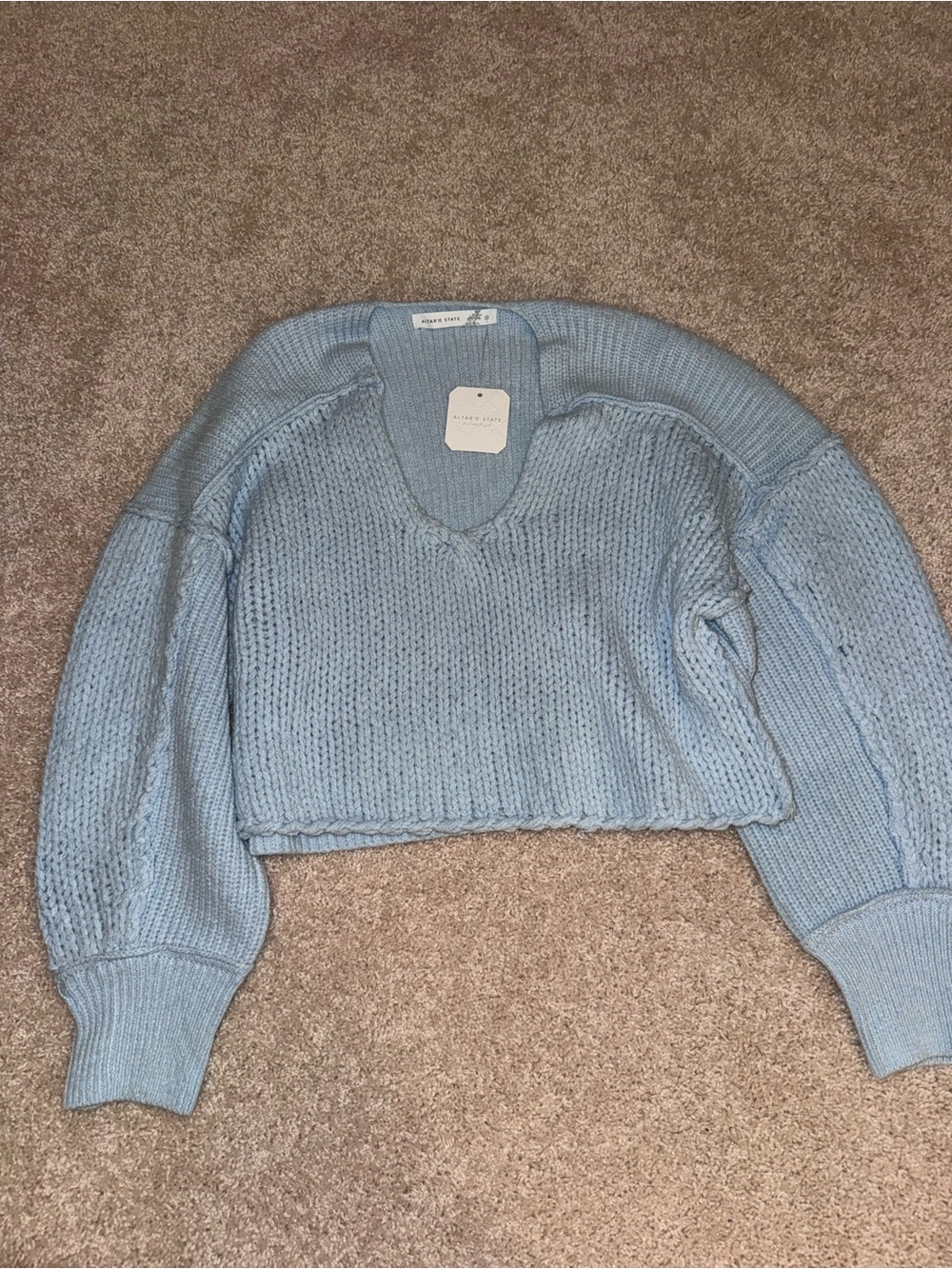 Altar’d State Light Blue Cropped V‑Neck Chunky Knit Sweater